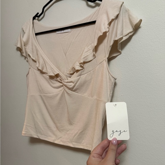 Gaze‎ Cream Ruffle Blouse - Picture 2 of 6